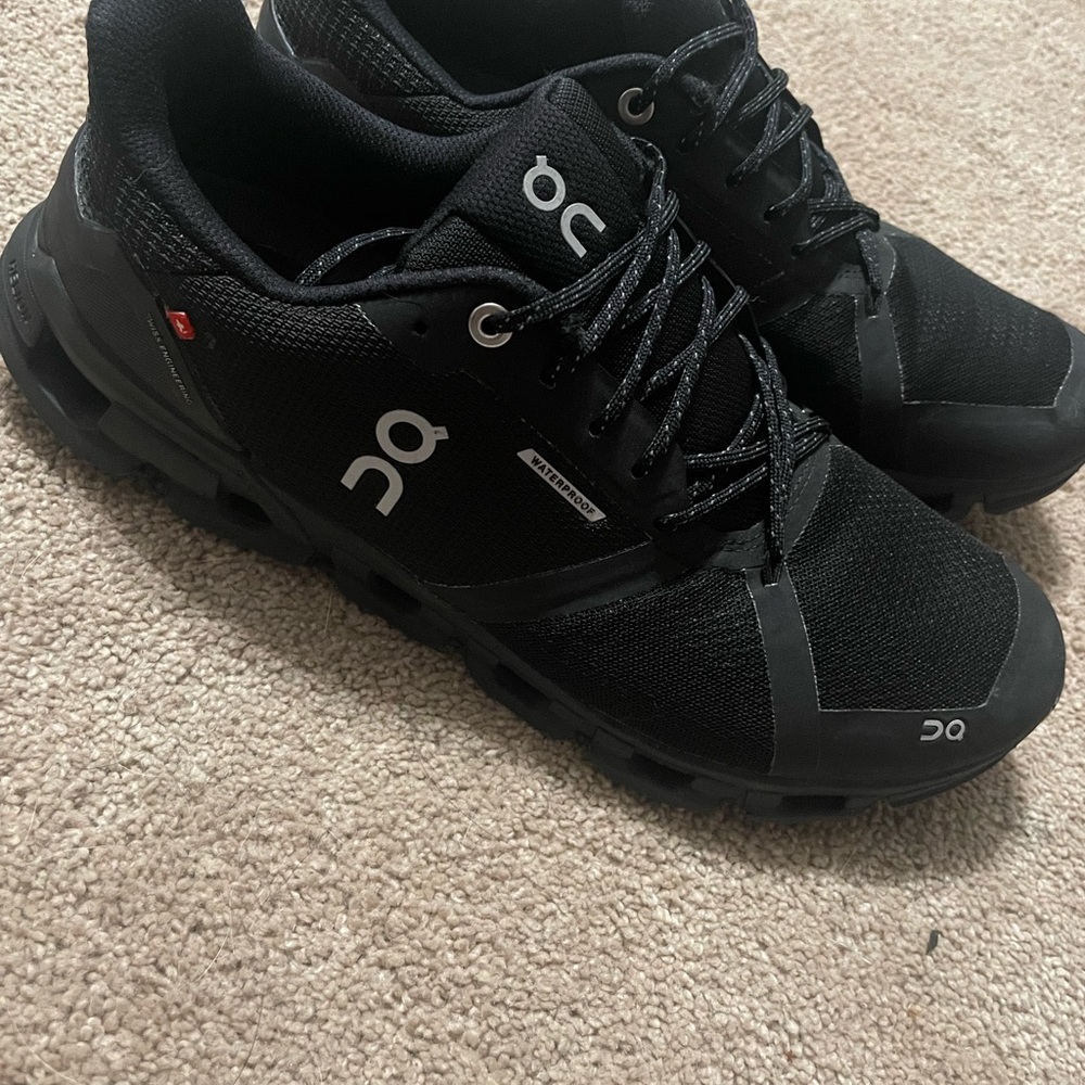 ON Cloudflyer Waterproof Women’s size 10